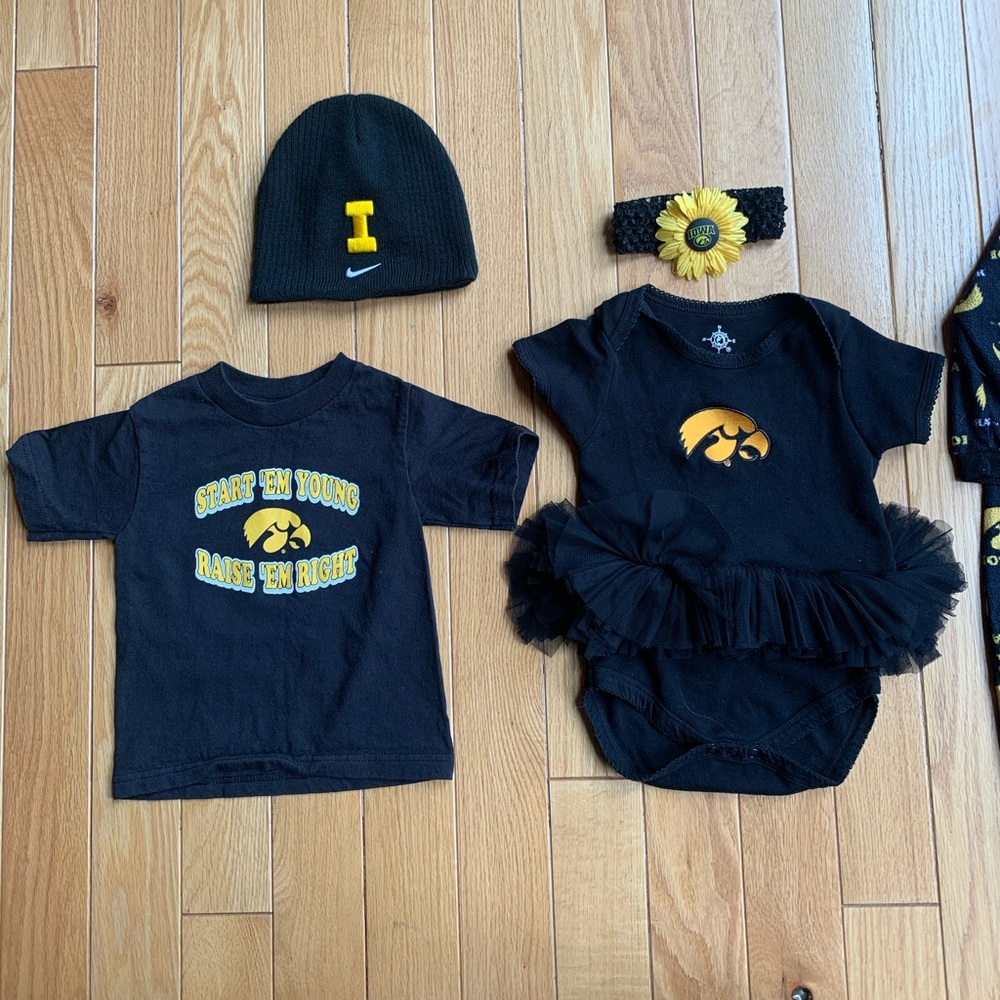 Hawkeye gear- 5 items- 12mo to 2T